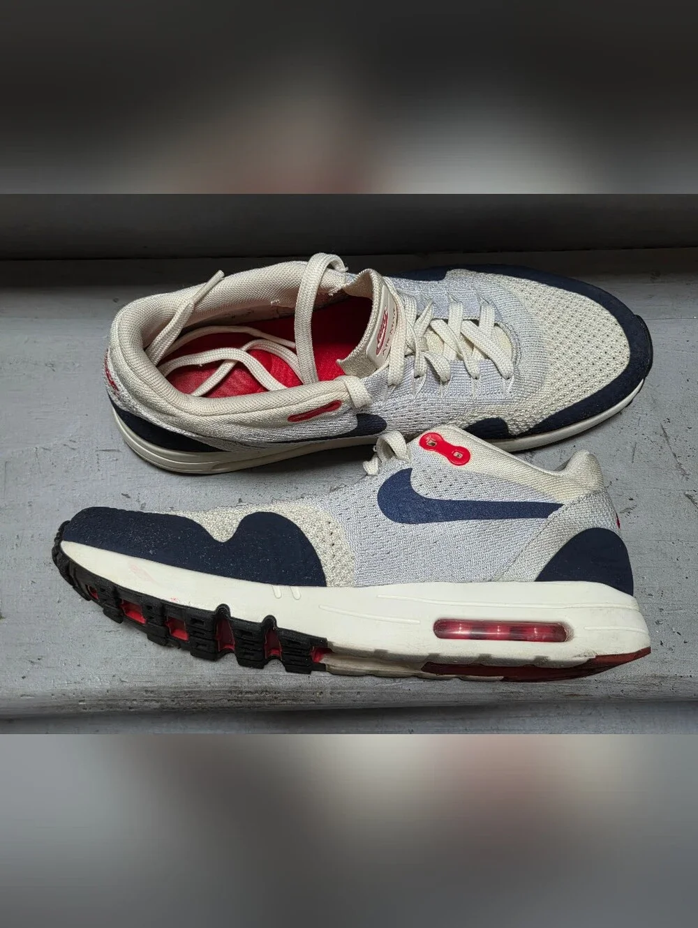 Nike Air Max Sneakers 875942-100 - Picture 5 of 8